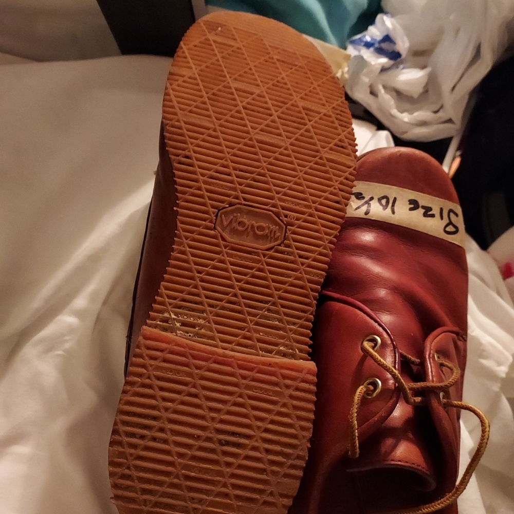 Dunham Men shoes size 10.5